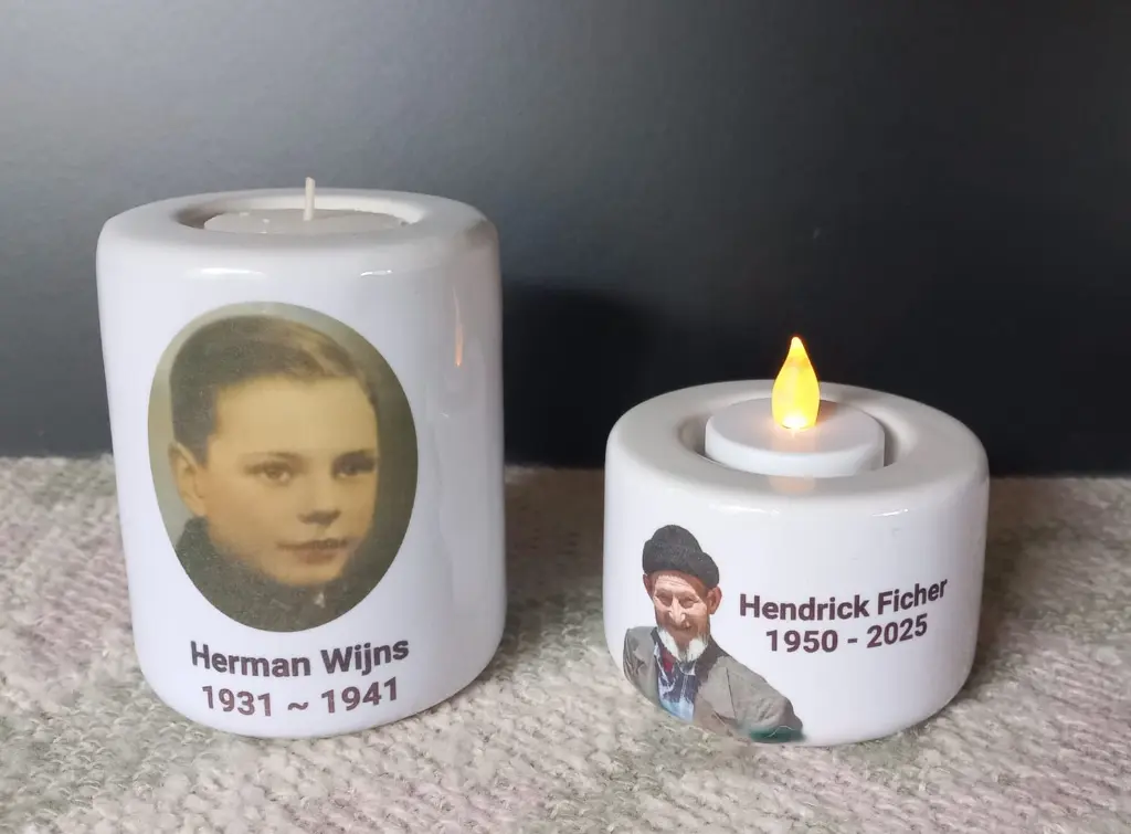 Ceramic tealight holder 7,5cm x 10cm