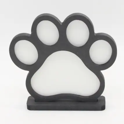 Photo stand with footprint